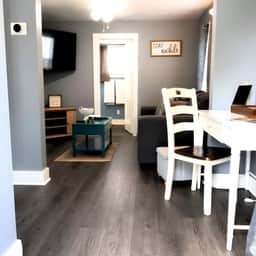 Cozy Home on 57