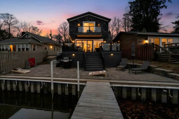 PLX Lakeside Vista