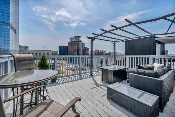 604 Rooftop Retreat