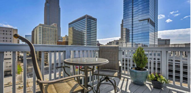 5 Reasons a Rooftop Condo Is the Best Choice for Your Next Stay
